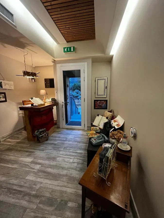 Admiramini B&B Robbiate Bed and Breakfast